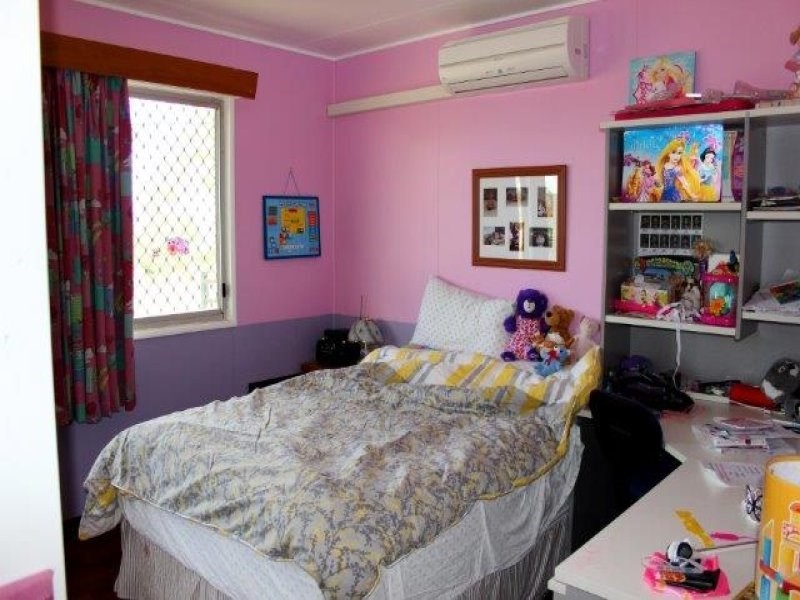 49-51 Little Avenue, Hughenden QLD 4821