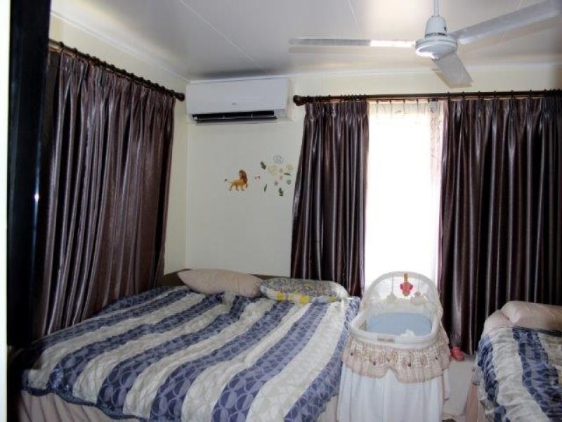 49-51 Little Avenue, Hughenden QLD 4821