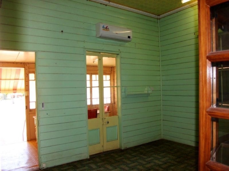 11 McLaren Street, Hughenden QLD 4821