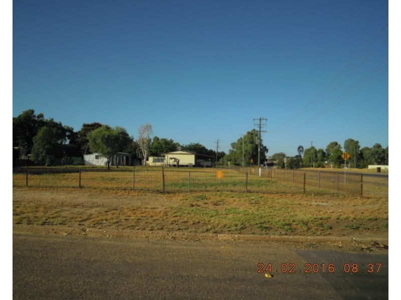 4 Hann Highway, Hughenden QLD 4821