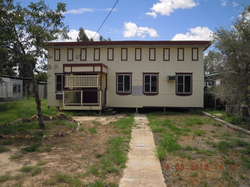 33 Stansfield Street, Hughenden QLD 4821