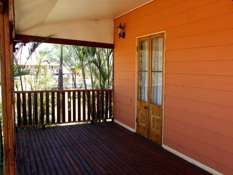 4 Bond Lane, Hughenden QLD 4821