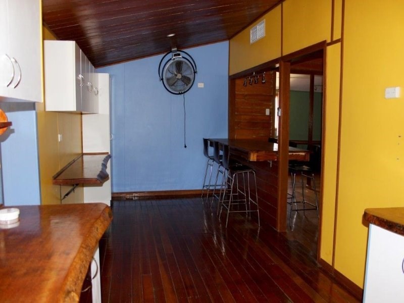 4 Bond Lane, Hughenden QLD 4821