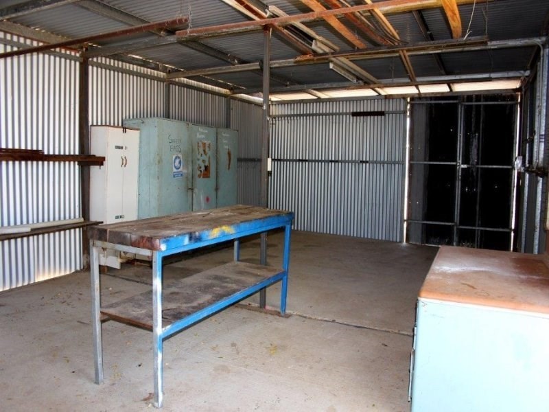 4 Bond Lane, Hughenden QLD 4821