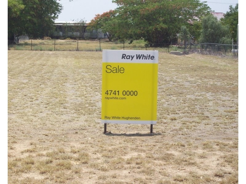 40 Beaconsfield, Hughenden QLD 4821