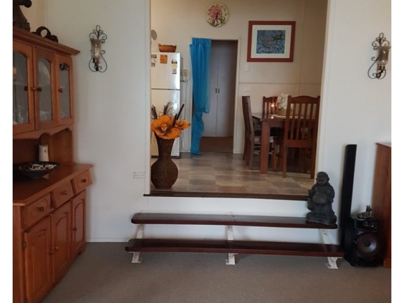 4 Winton Road, Hughenden QLD 4821