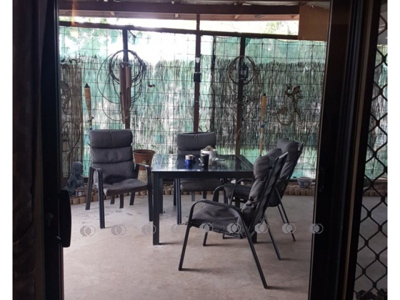 4 Winton Road, Hughenden QLD 4821