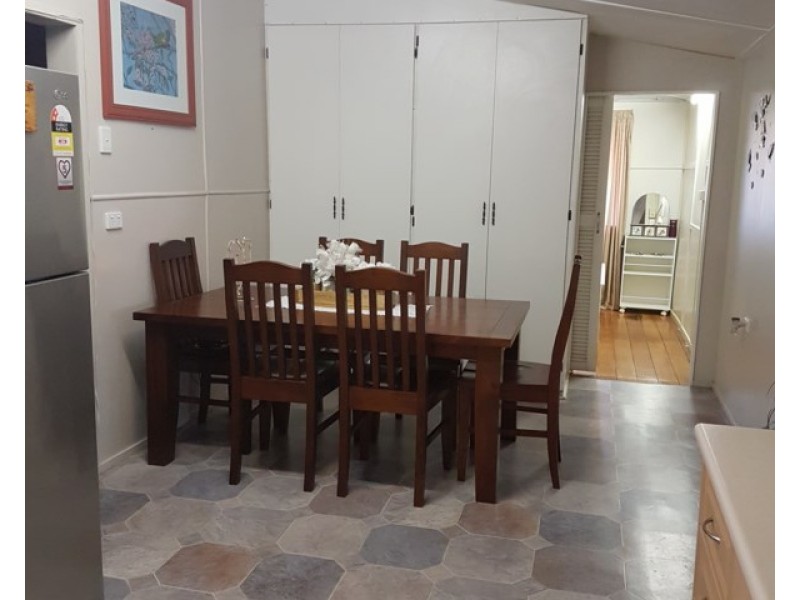 4 Winton Road, Hughenden QLD 4821