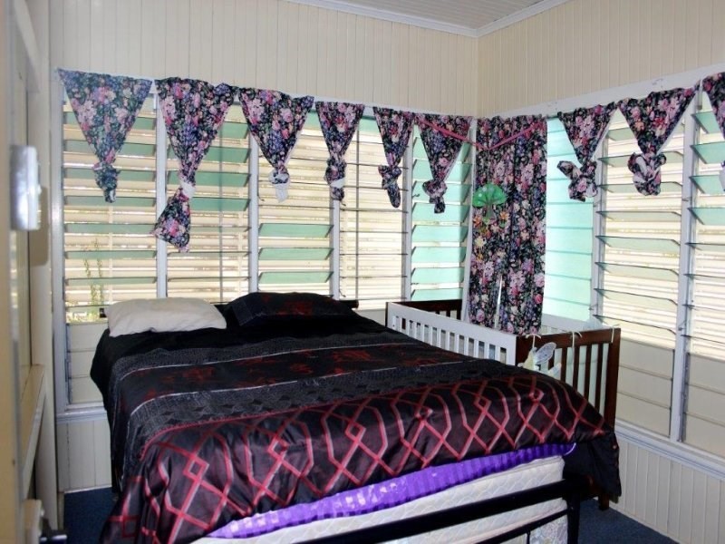 48 Stansfield Street, Hughenden QLD 4821