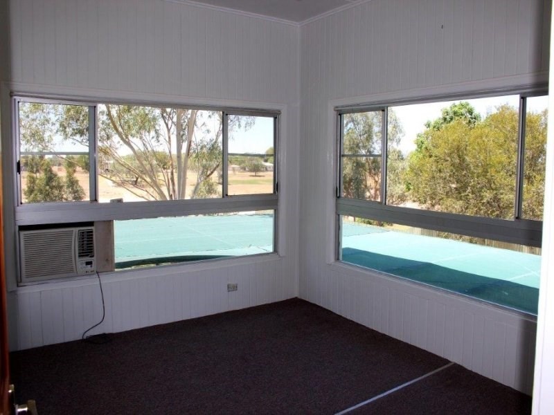 9 Brodie Street, Hughenden QLD 4821