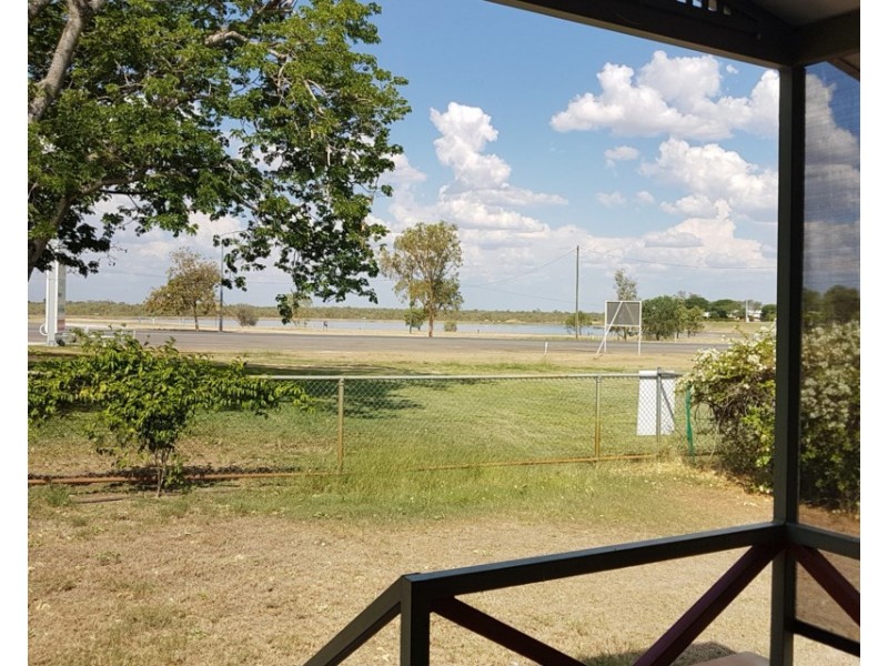 Unit 1/2 101 Crawford Street, Richmond QLD 4822