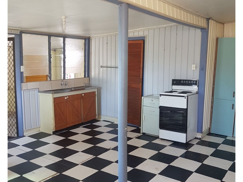 52 Brodie Street, Hughenden QLD 4821