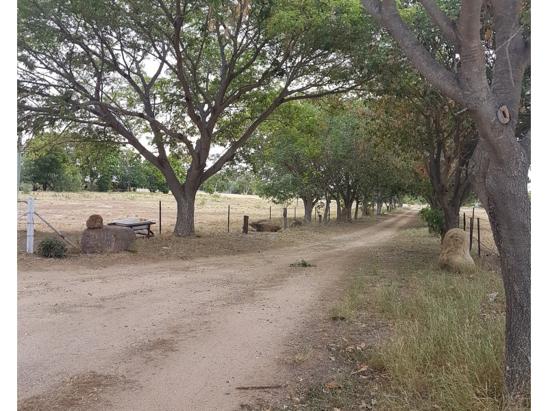 36 Dalrymple Road, Hughenden QLD 4821