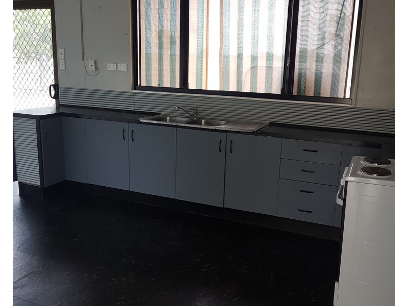 36 Dalrymple Road, Hughenden QLD 4821