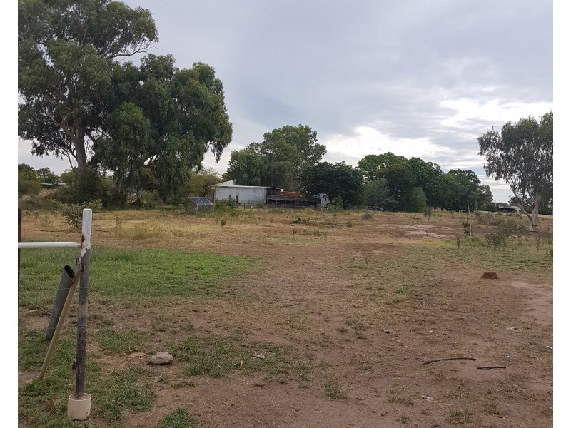 36 Dalrymple Road, Hughenden QLD 4821