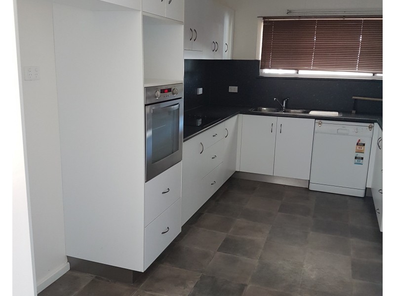 1 Hardwicke Street, Hughenden QLD 4821