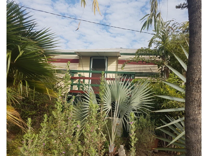 27-29 Beaconsfield Street, Hughenden QLD 4821