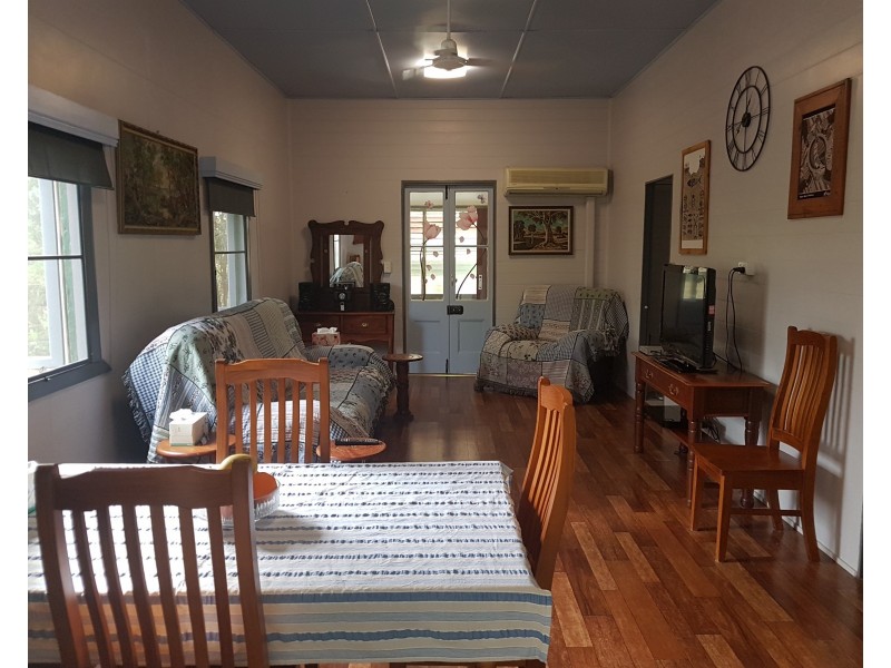 27-29 Beaconsfield Street, Hughenden QLD 4821