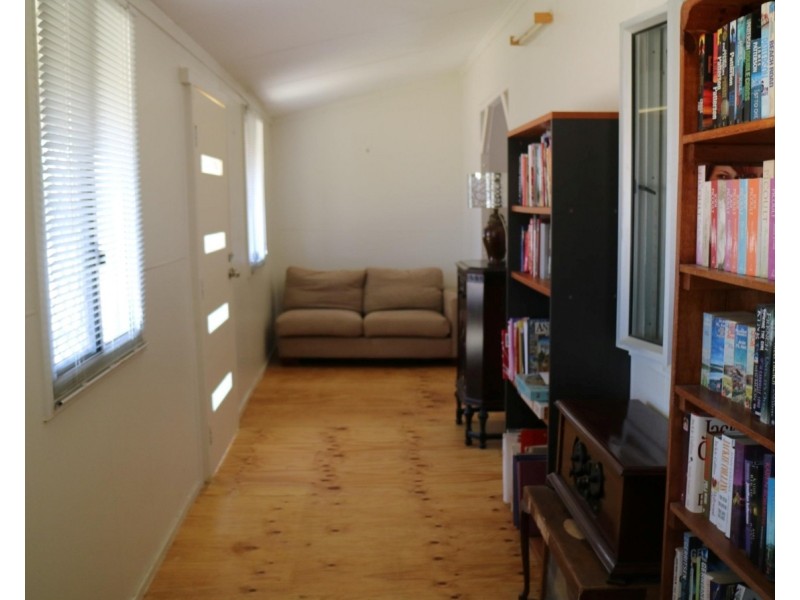 13 Resolution Street, Hughenden QLD 4821