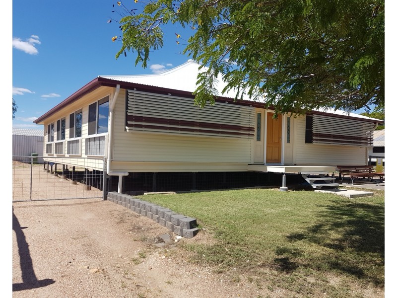 59 Stansfield Street, Hughenden QLD 4821