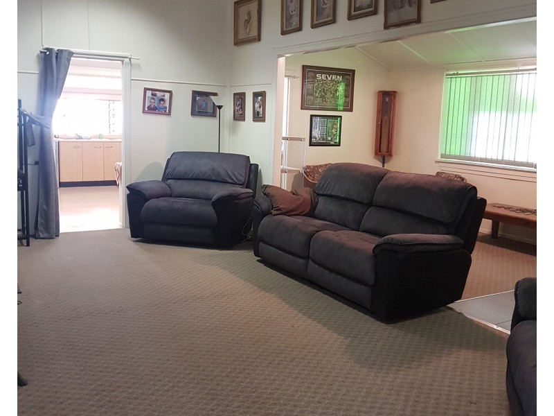 59 Stansfield Street, Hughenden QLD 4821