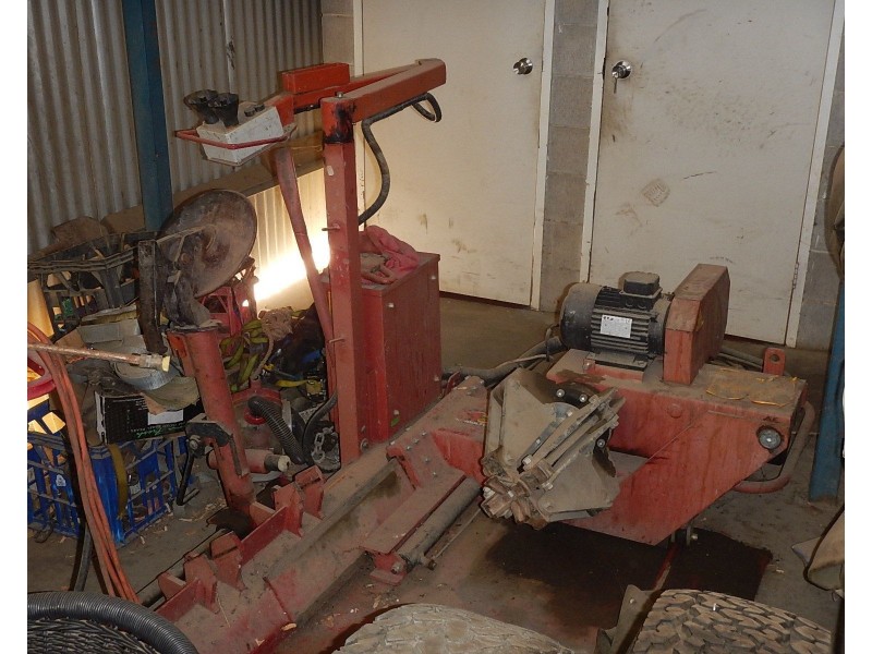 87 Goldring Street, Richmond QLD 4822