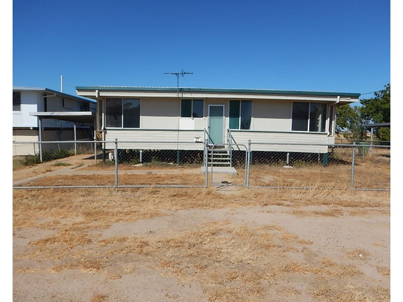 35 Mclay, Hughenden QLD 4821