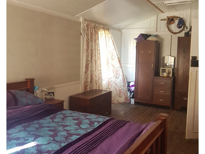 30 Winton Road, Hughenden QLD 4821