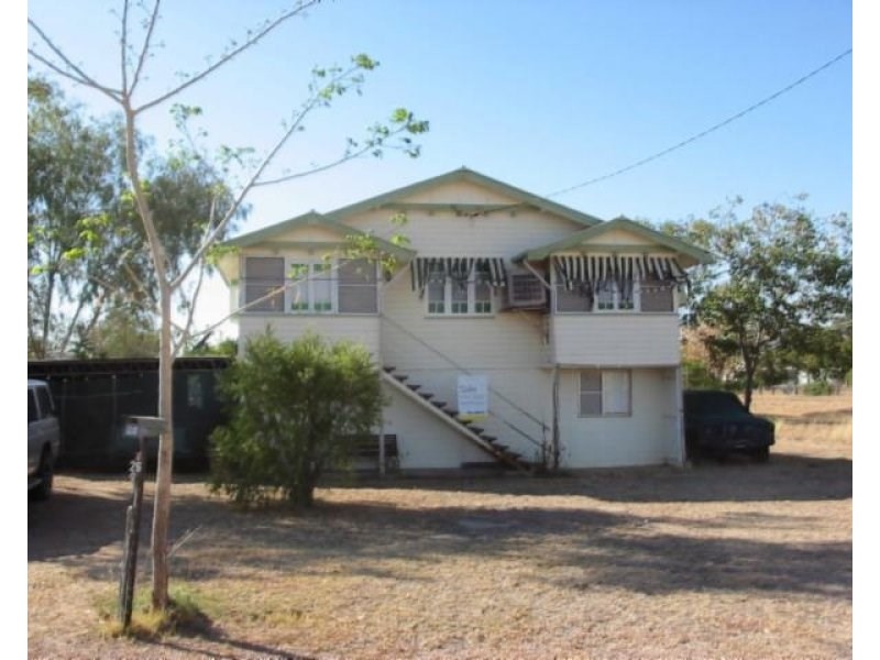 26 Winton, Hughenden QLD 4821