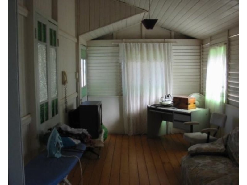 26 Winton, Hughenden QLD 4821