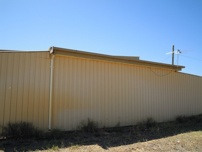 210 Flinders Highway, Richmond QLD 4822