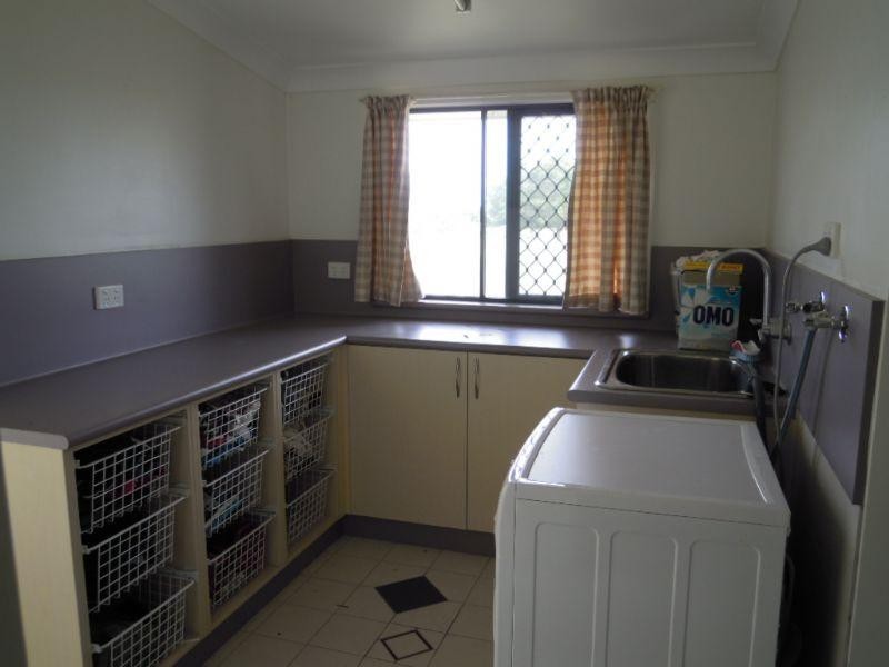 11 Race Course Road, Richmond QLD 4822