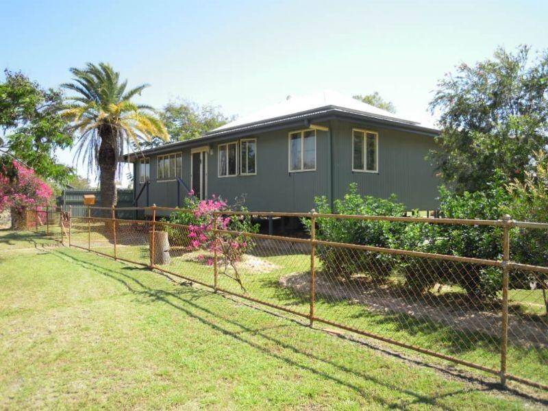 75 Simpson Street, Richmond QLD 4822