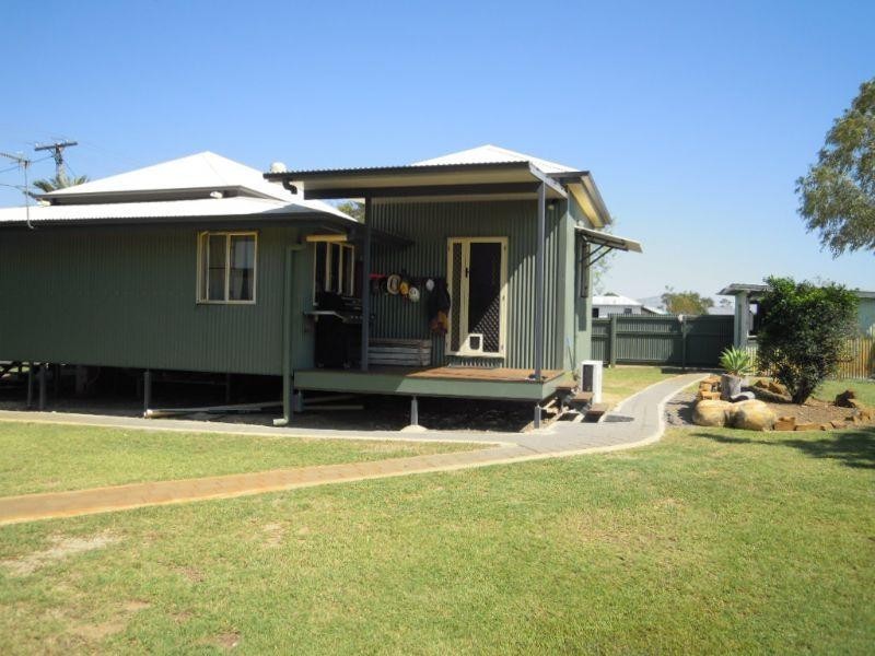 75 Simpson Street, Richmond QLD 4822