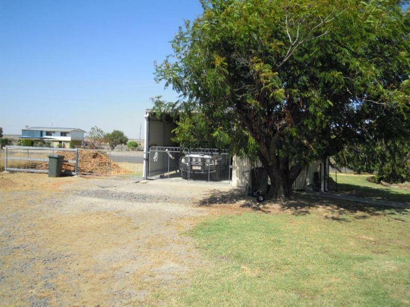 75 Simpson Street, Richmond QLD 4822