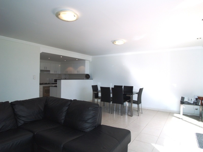 8/8 Wandella Road, Miranda NSW 2228