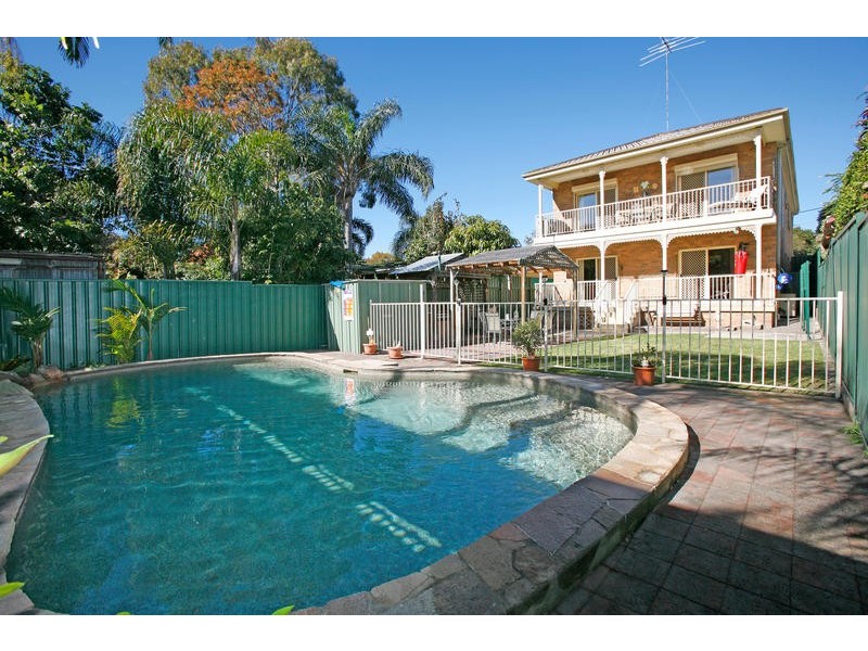 7 Undercliffe Road, Earlwood NSW 2206