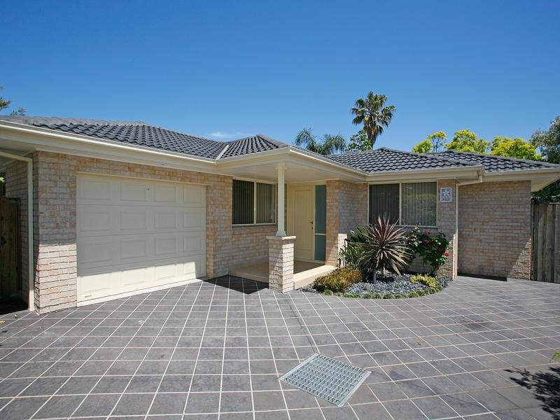 2/81 Crammond Boulevard, Caringbah NSW 2229