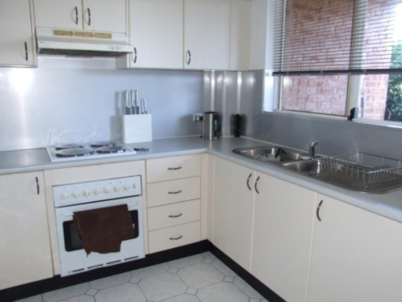 14/76 Auburn Street, Sutherland NSW 2232