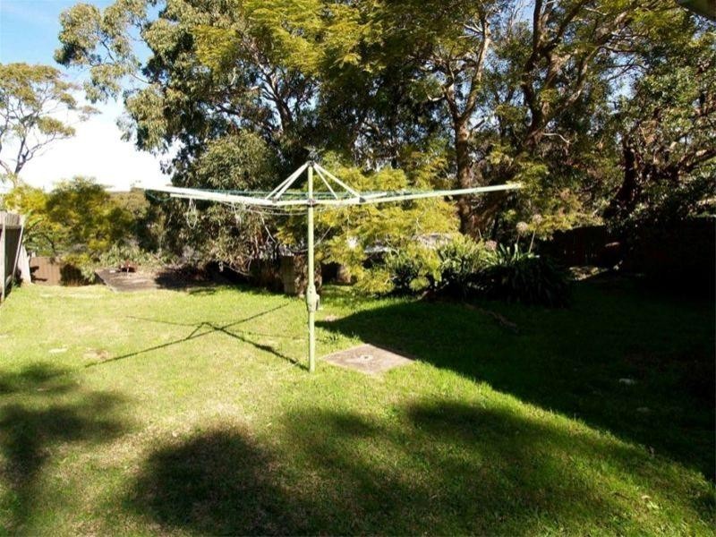 10 Crookwell Avenue, Miranda NSW 2228