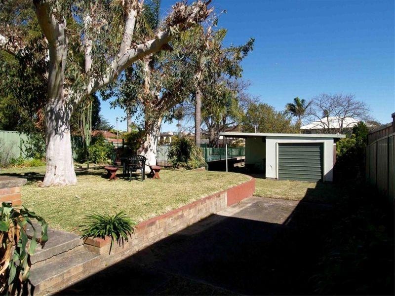 75 Gwawley Parade, Miranda NSW 2228