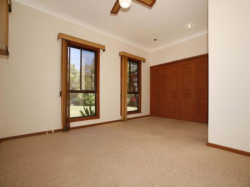 21 Crammond Boulevard, Caringbah NSW 2229