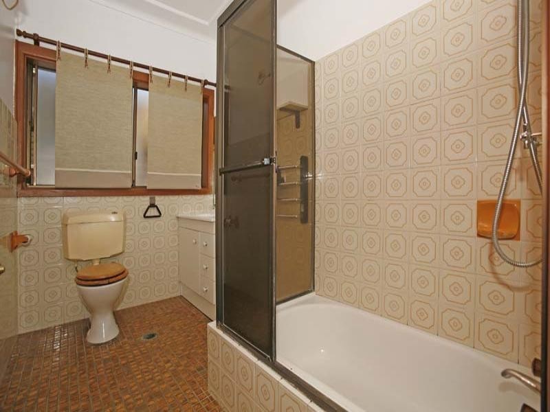 21 Crammond Boulevard, Caringbah NSW 2229