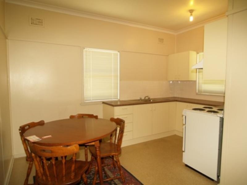 128 Holt Road, Taren Point NSW 2229