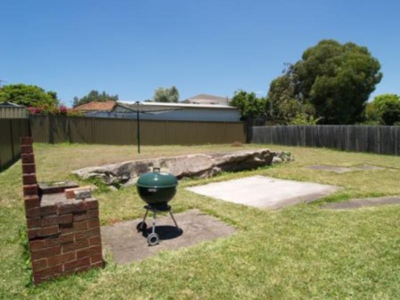 128 Holt Road, Taren Point NSW 2229