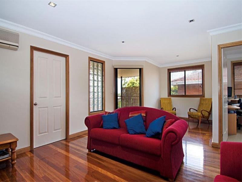 19 Vista Heights Road, Miranda NSW 2228