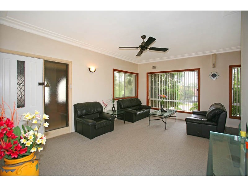 306 Willarong Road S, Caringbah NSW 2229