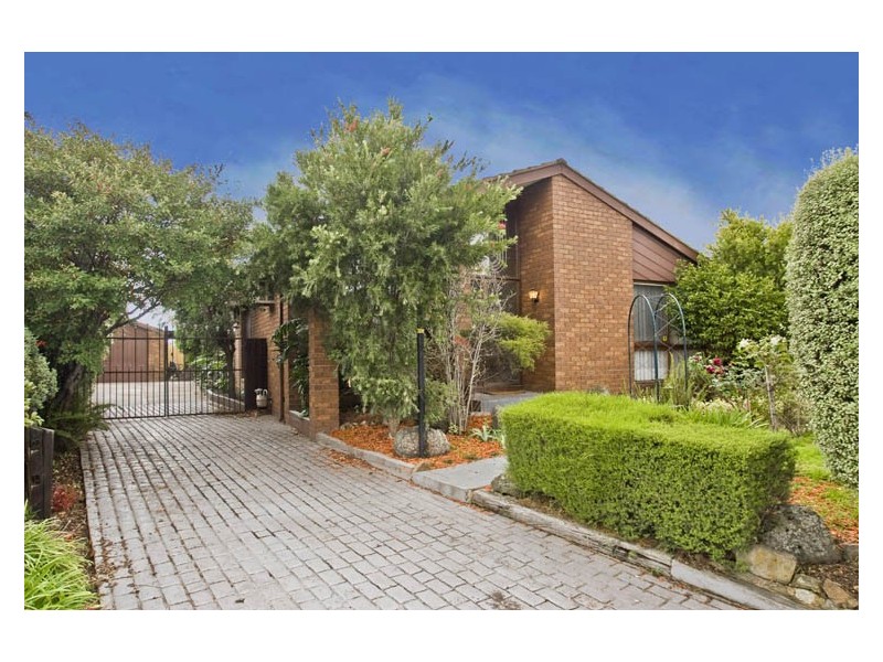13 Anderson Court, Wantirna South VIC 3152