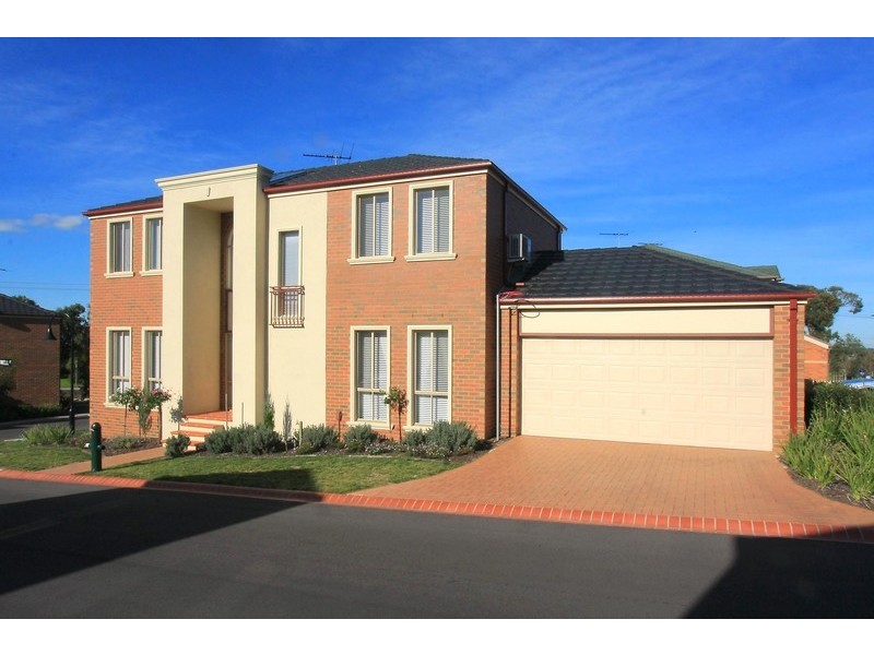 1 Cardwell Court, Ferntree Gully VIC 3156