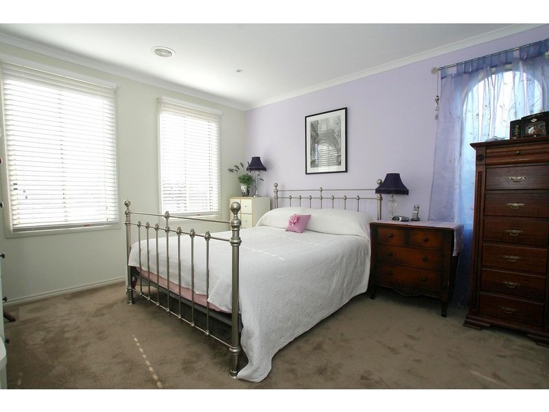 1 Cardwell Court, Ferntree Gully VIC 3156